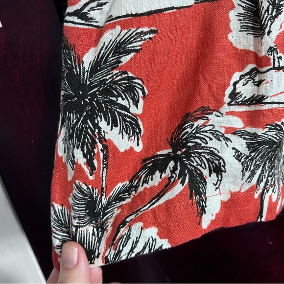 Tahari 100% European Flax Tropical Print Belted Shorts in Orange Black size 8 - Picture 7 of 10